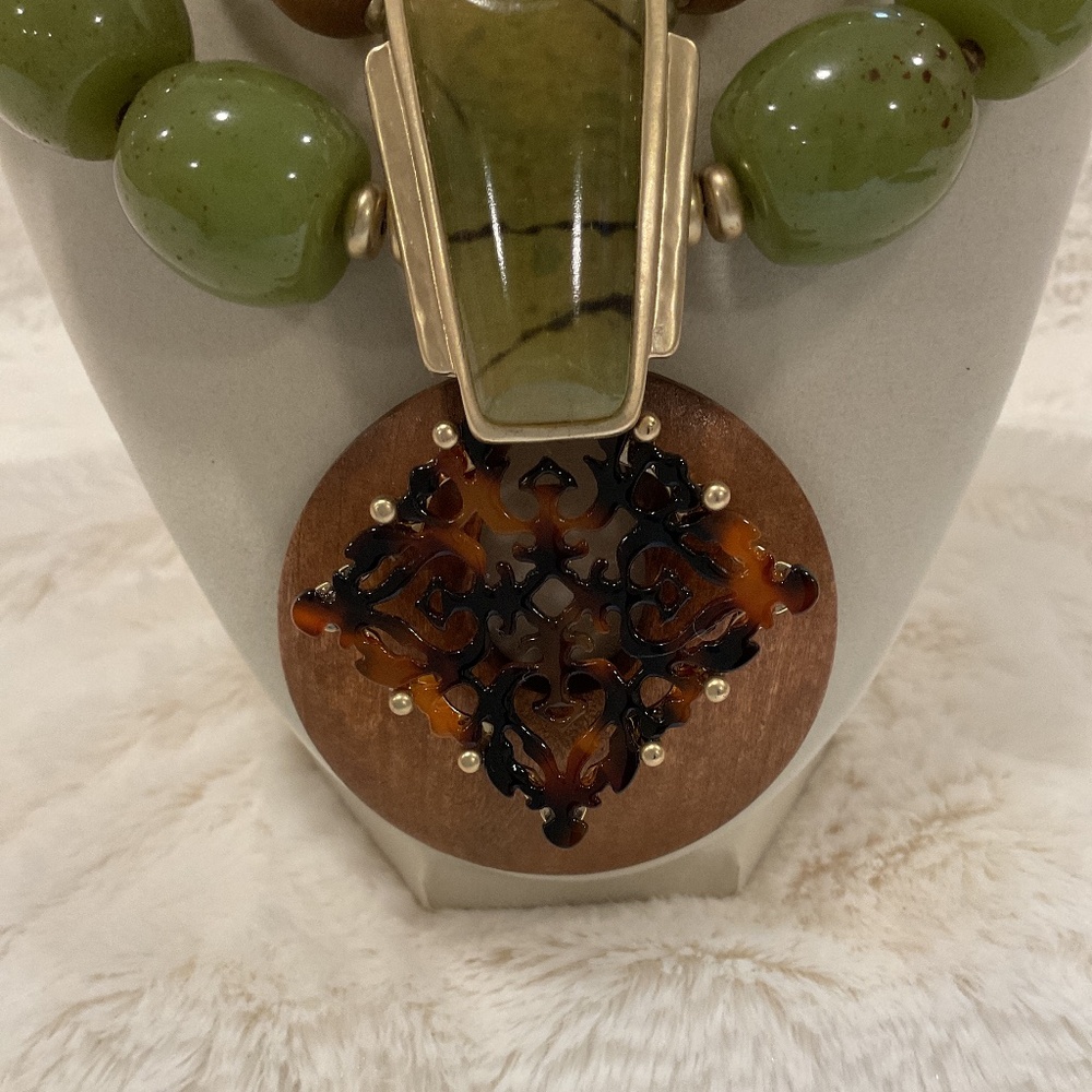 Chico’s Olive Green Stone and Wood Pendant Necklace - Picture 3 of 5